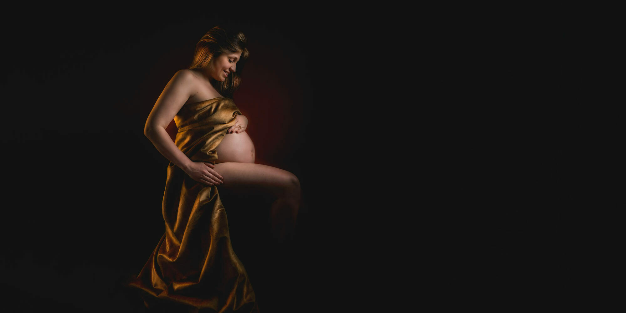 Séance grossesse en studio à Rueil-malmaison Photo artistique grossesse par Eric Pothier photographe Grossesse à suresnes