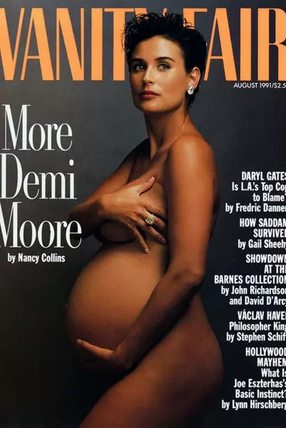 Couverture de Vanity Fair montrant une photo de Demi Moore nue pour sa grossesse