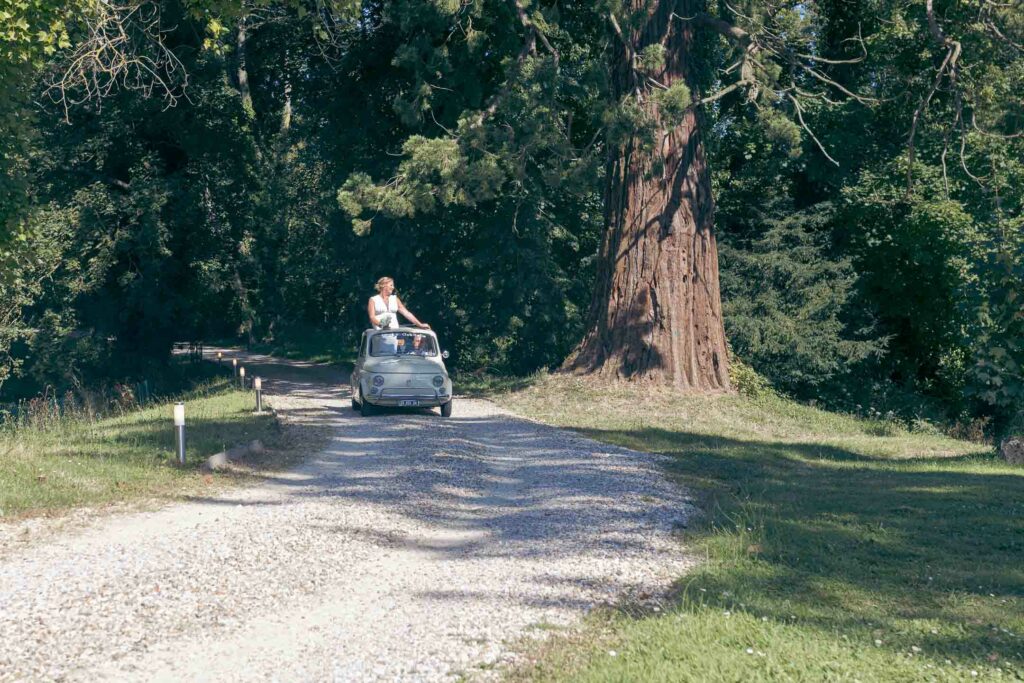 Voiture ancienne Domaine des Cormellas