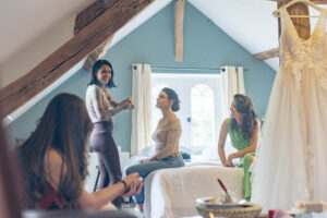 Préparatifs mariée séance maquillage