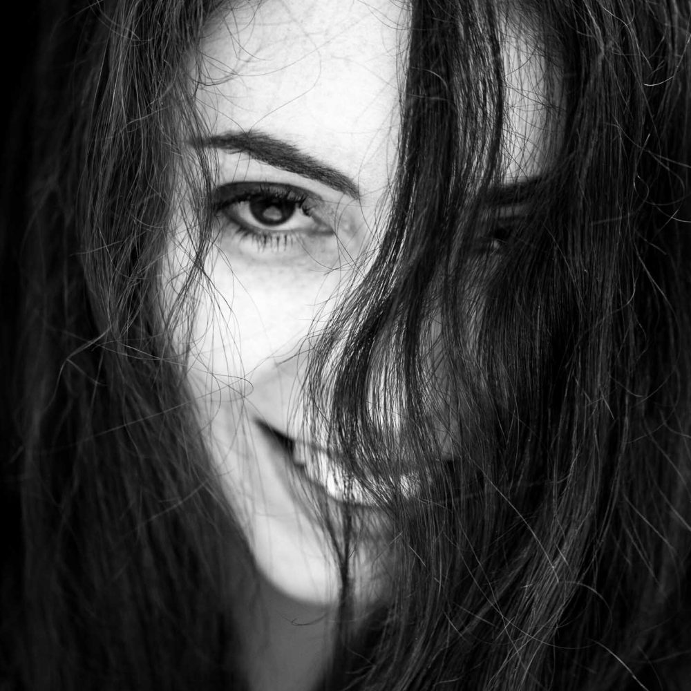 Portrait ado, séance AU STUDIO à Rueil-Malmaison avec le photographe portraitiste Eric Pothier
