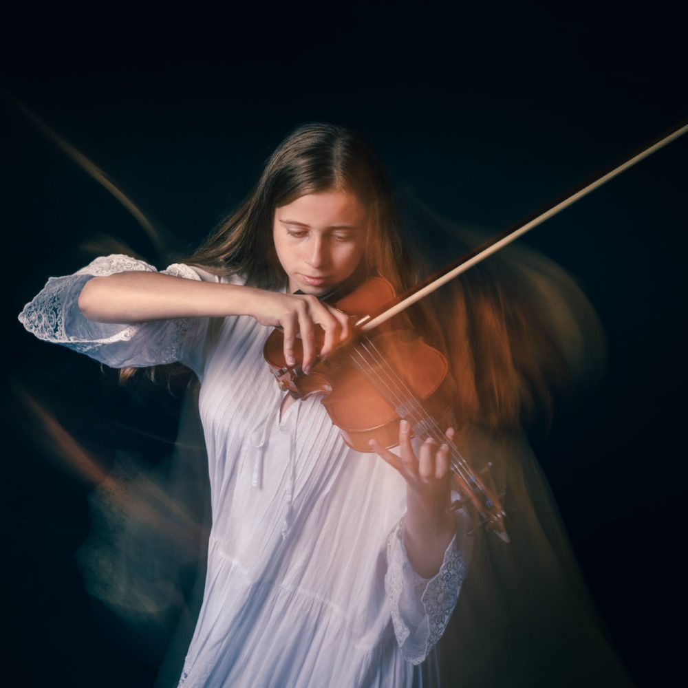 portrait d'une jeune violoniste au studio de rueil malmaison