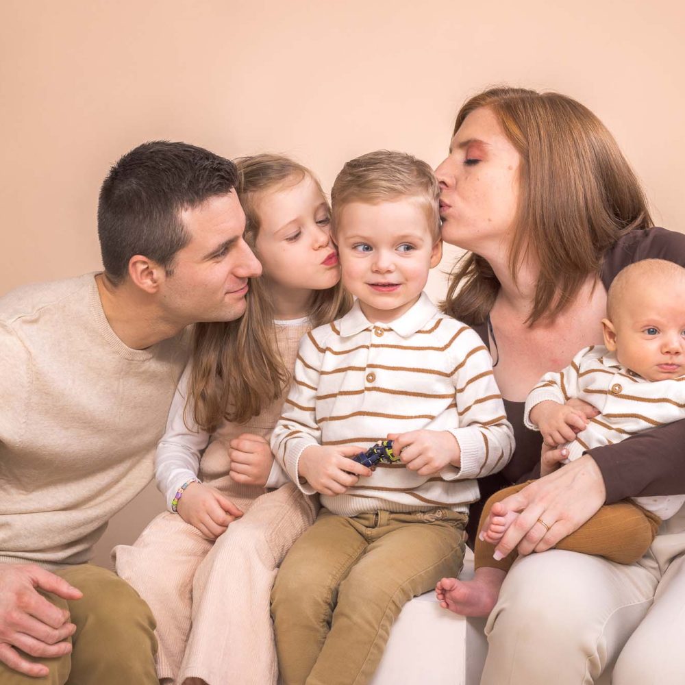 Photo de famille au studio à Rueil-malmaison